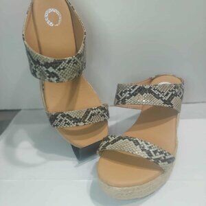Source Unknown Snakeskin Pattern Platform Sandals